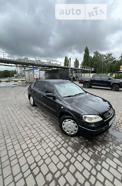 Седан Opel Astra 2008 в Сумах