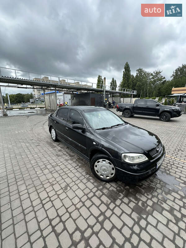 Седан Opel Astra 2008 в Сумах