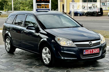 Універсал Opel Astra 2009 в Дніпрі