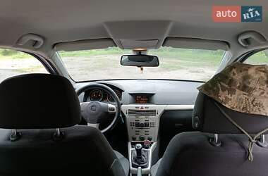 Універсал Opel Astra 2007 в 