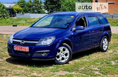 Універсал Opel Astra 2006 в Полтаві