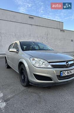 Хетчбек Opel Astra 2007 в Львові