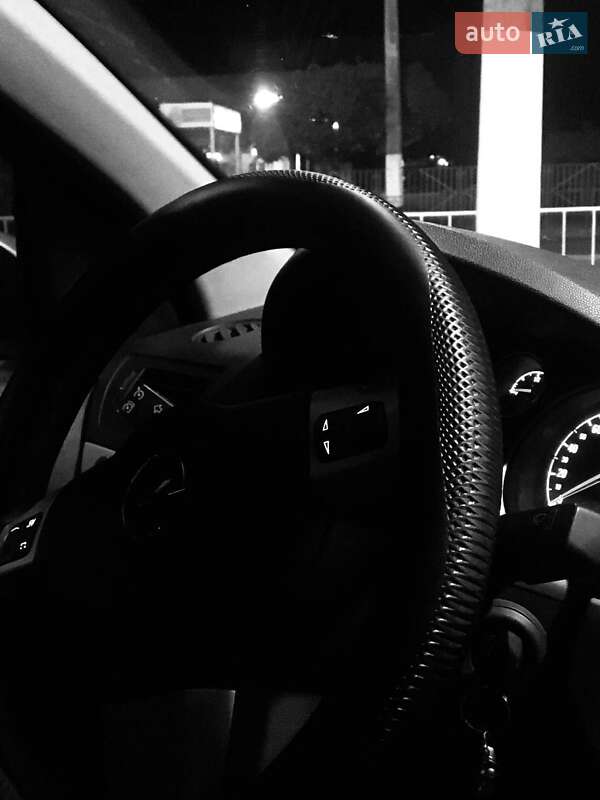 Универсал Opel Astra 2008 в Житомире
