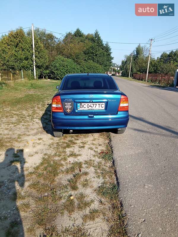 Седан Opel Astra 2007 в Львові