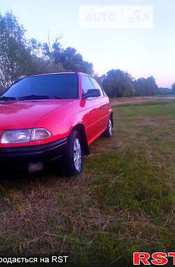 Хэтчбек Opel Astra 1995 в Лебедине