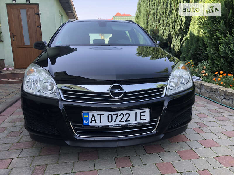 Универсал Opel Astra 2008 в Надворной