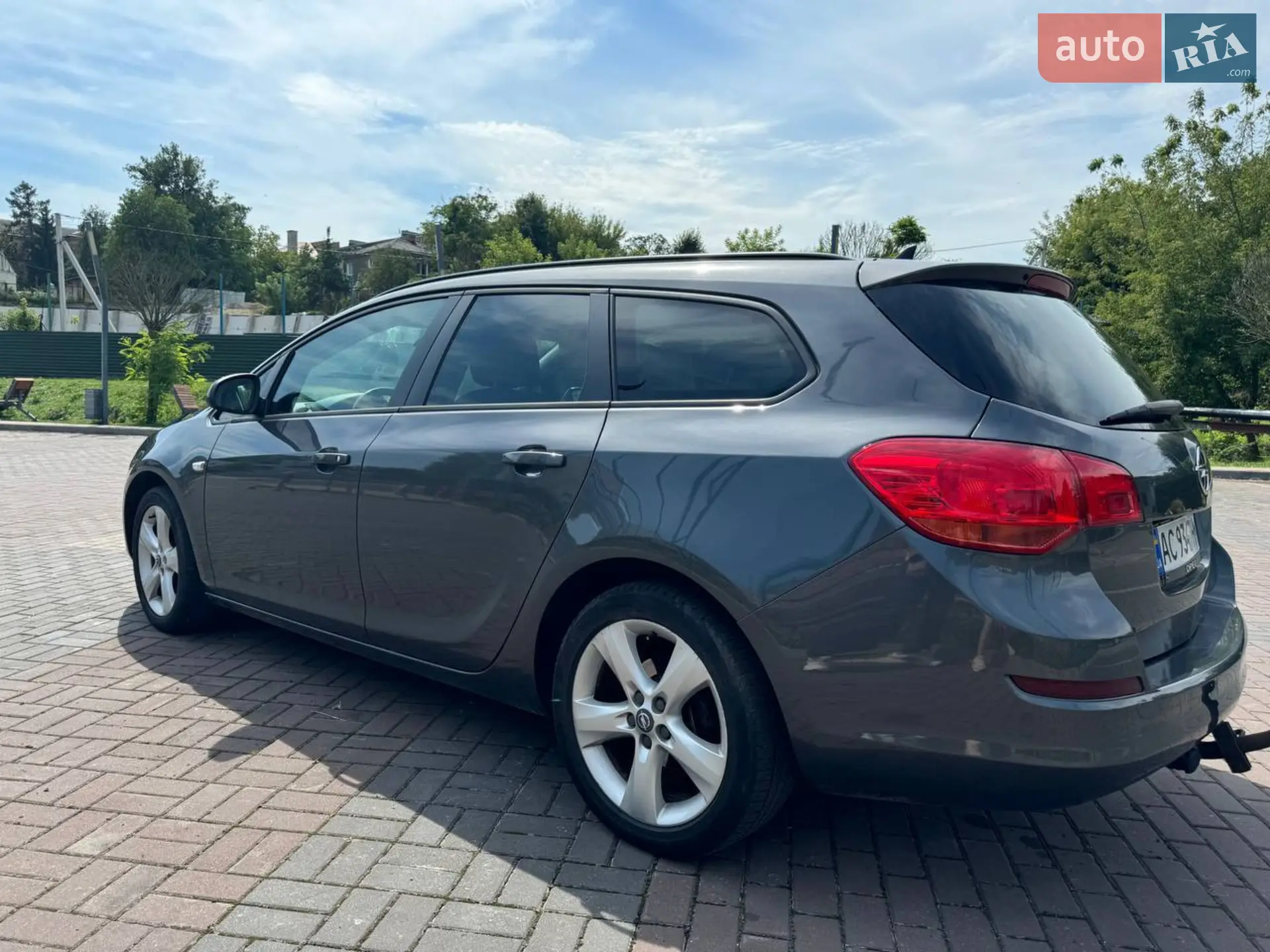 2011 Opel Astra - мініатюра 2