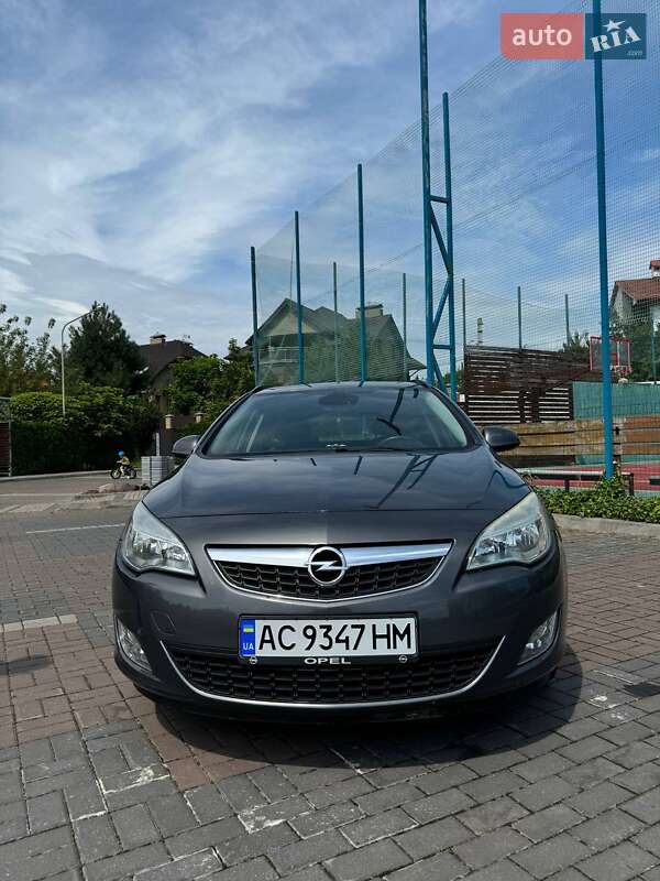 Универсал Opel Astra 2011 в Луцке фото 7 Универсал Opel Astra 2011 в Луцке