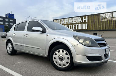 Хэтчбек Opel Astra 2005 в Киеве