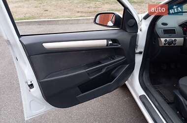 Универсал Opel Astra 2008 в 