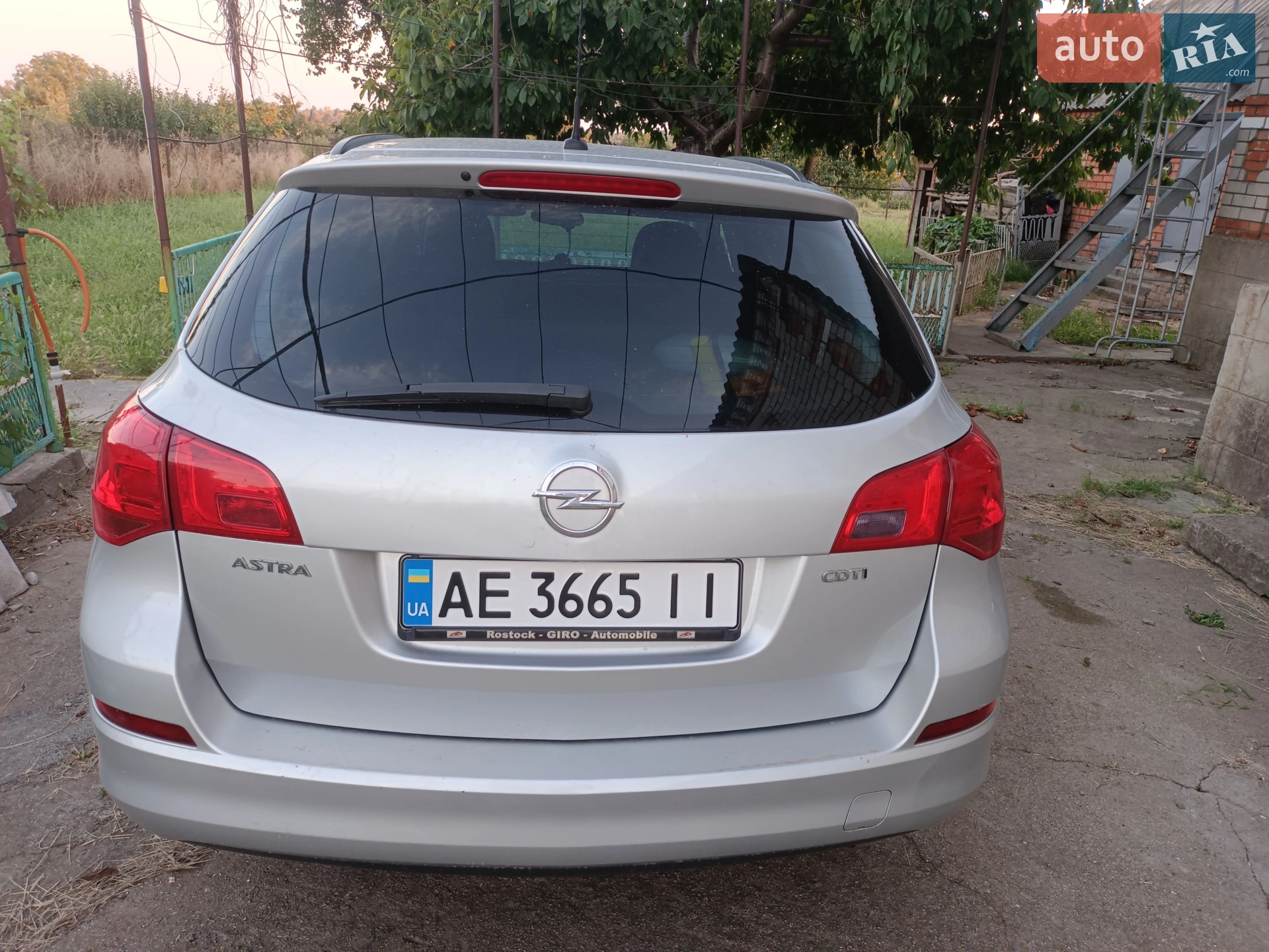 2011 Opel Astra - мініатюра 2