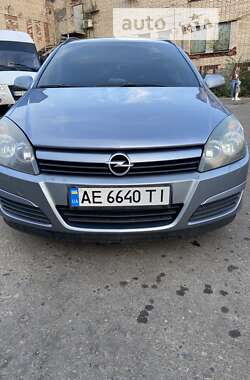 Универсал Opel Astra 2005 в Славянске