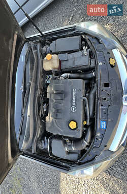 Универсал Opel Astra 2010 в 