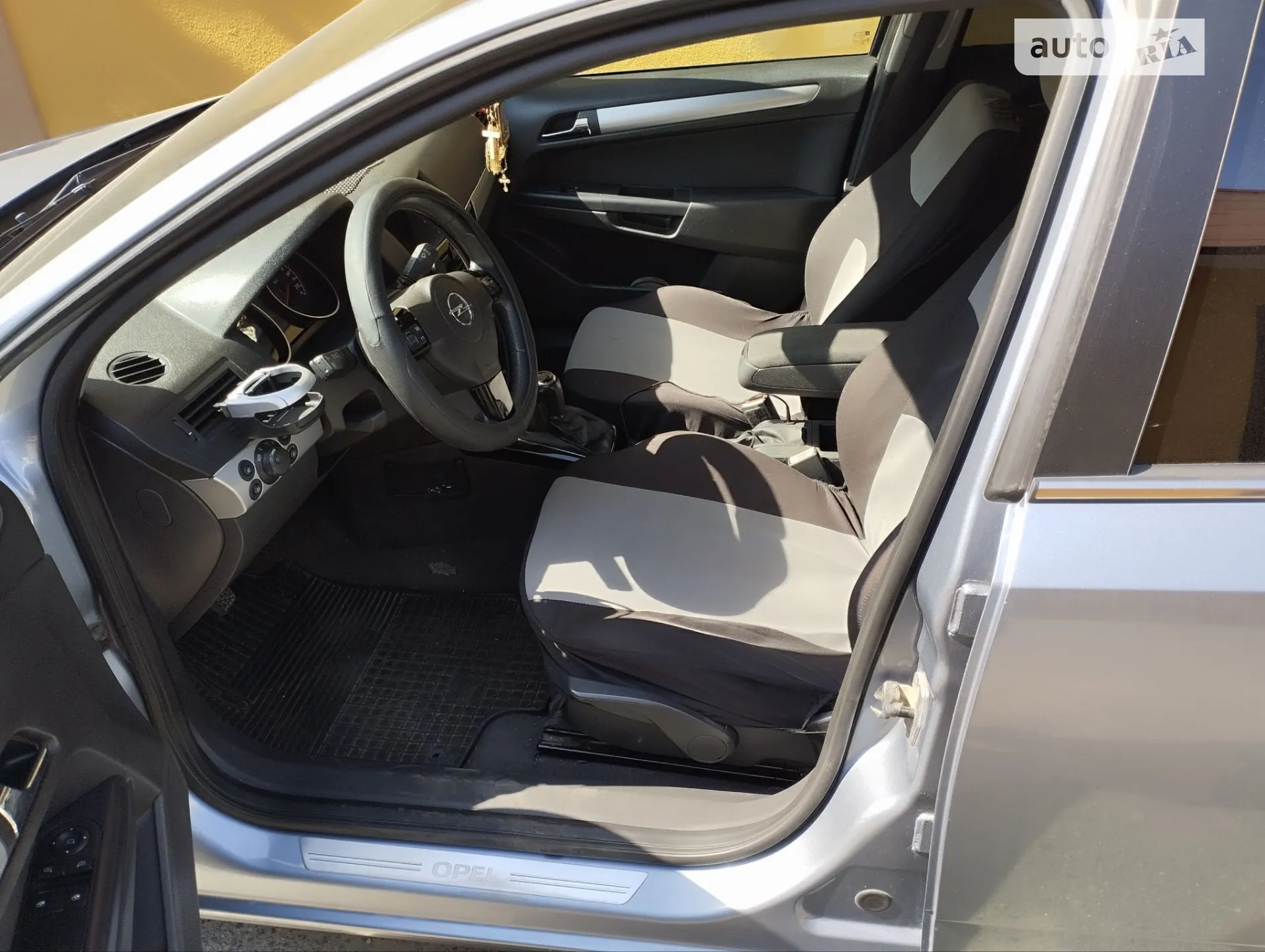 2010 Opel Astra - мініатюра 25
