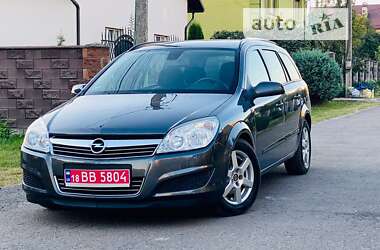 Универсал Opel Astra 2009 в Ровно