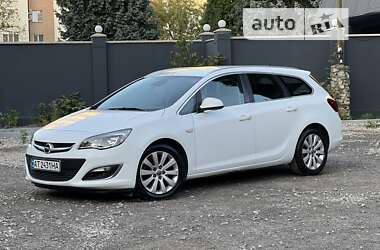 Универсал Opel Astra 2015 в Ивано-Франковске