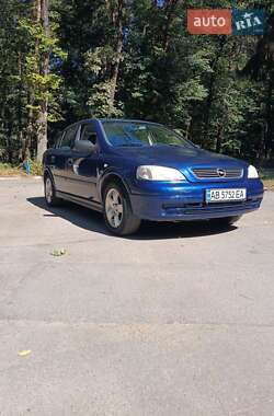 Седан Opel Astra 2006 в Виннице