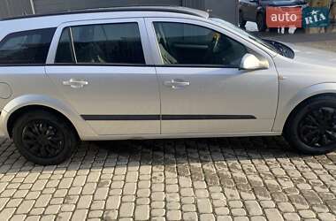 Универсал Opel Astra 2005 в 