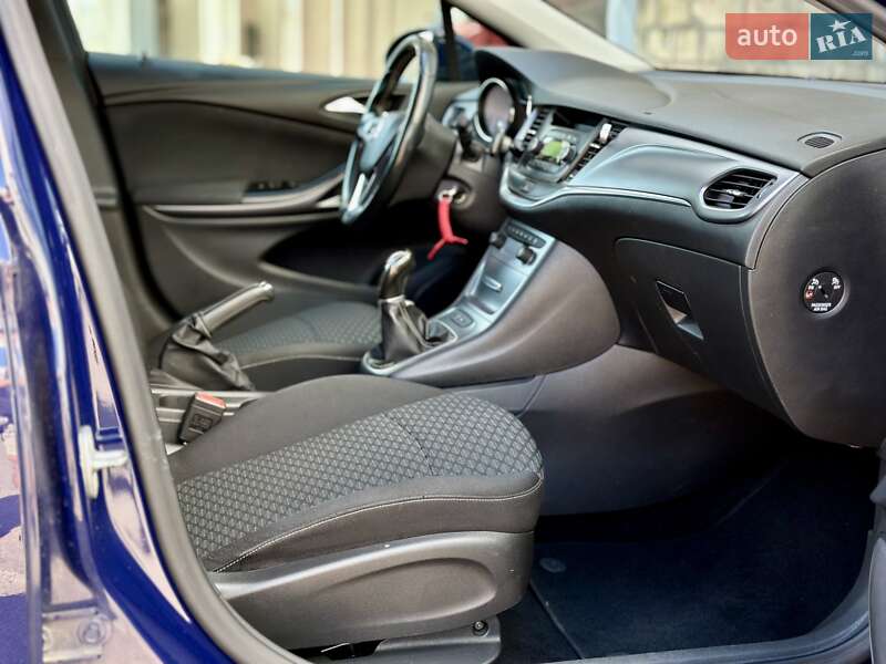 Універсал Opel Astra 2016 в Броварах