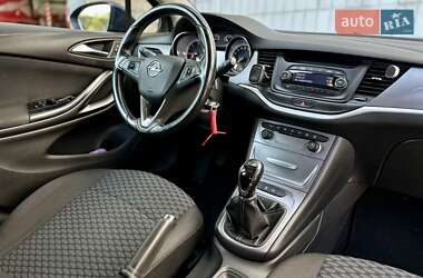 Универсал Opel Astra 2016 в 