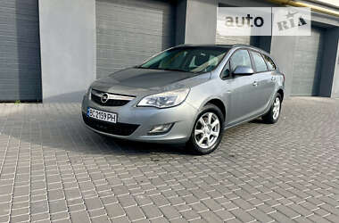 Універсал Opel Astra 2011 в Вінниці