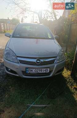 Хетчбек Opel Astra 2008 в 