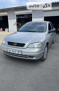 Седан Opel Astra 2008 в Золочеве