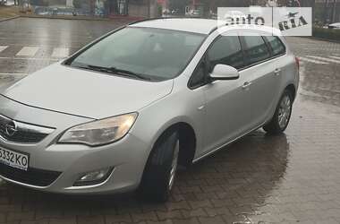 Универсал Opel Astra 2012 в Виннице