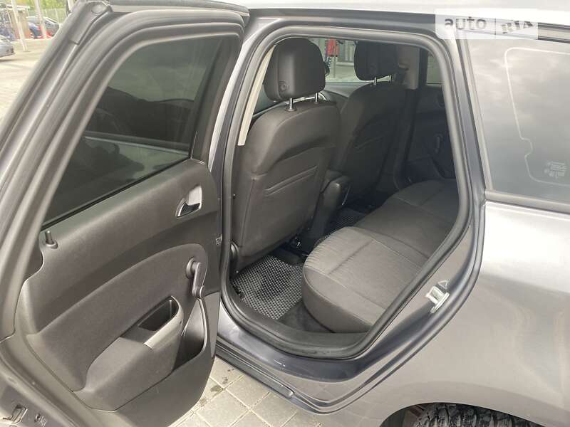 Универсал Opel Astra 2010 в Львове фото 13 Универсал Opel Astra 2010 в Львове