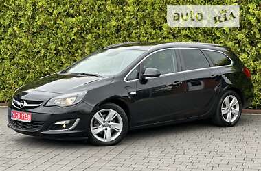 Универсал Opel Astra 2013 в Стрые