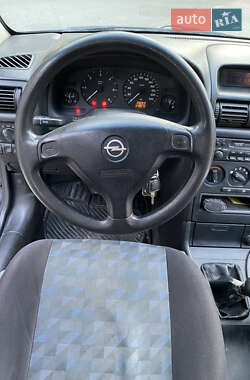Универсал Opel Astra 2000 в 