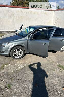 Седан Opel Astra 2012 в Миколаєві