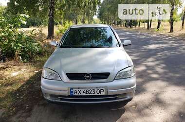 Хэтчбек Opel Astra 2000 в Краснограде