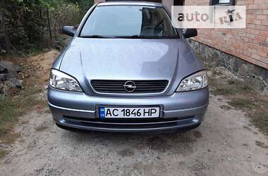 Седан Opel Astra 2006 в Луцке