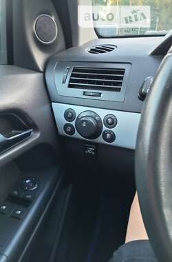 Універсал Opel Astra 2006 в 