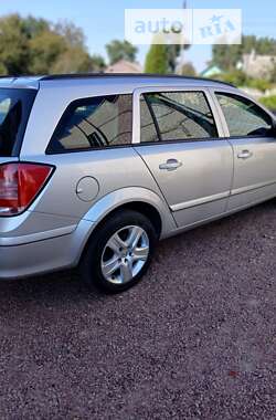 Универсал Opel Astra 2008 в Киеве