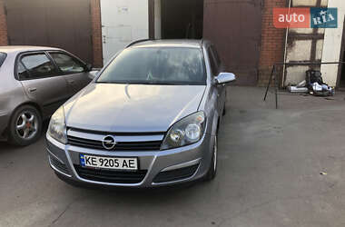 Универсал Opel Astra 2005 в 