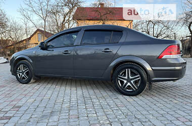 Седан Opel Astra 2011 в Львове