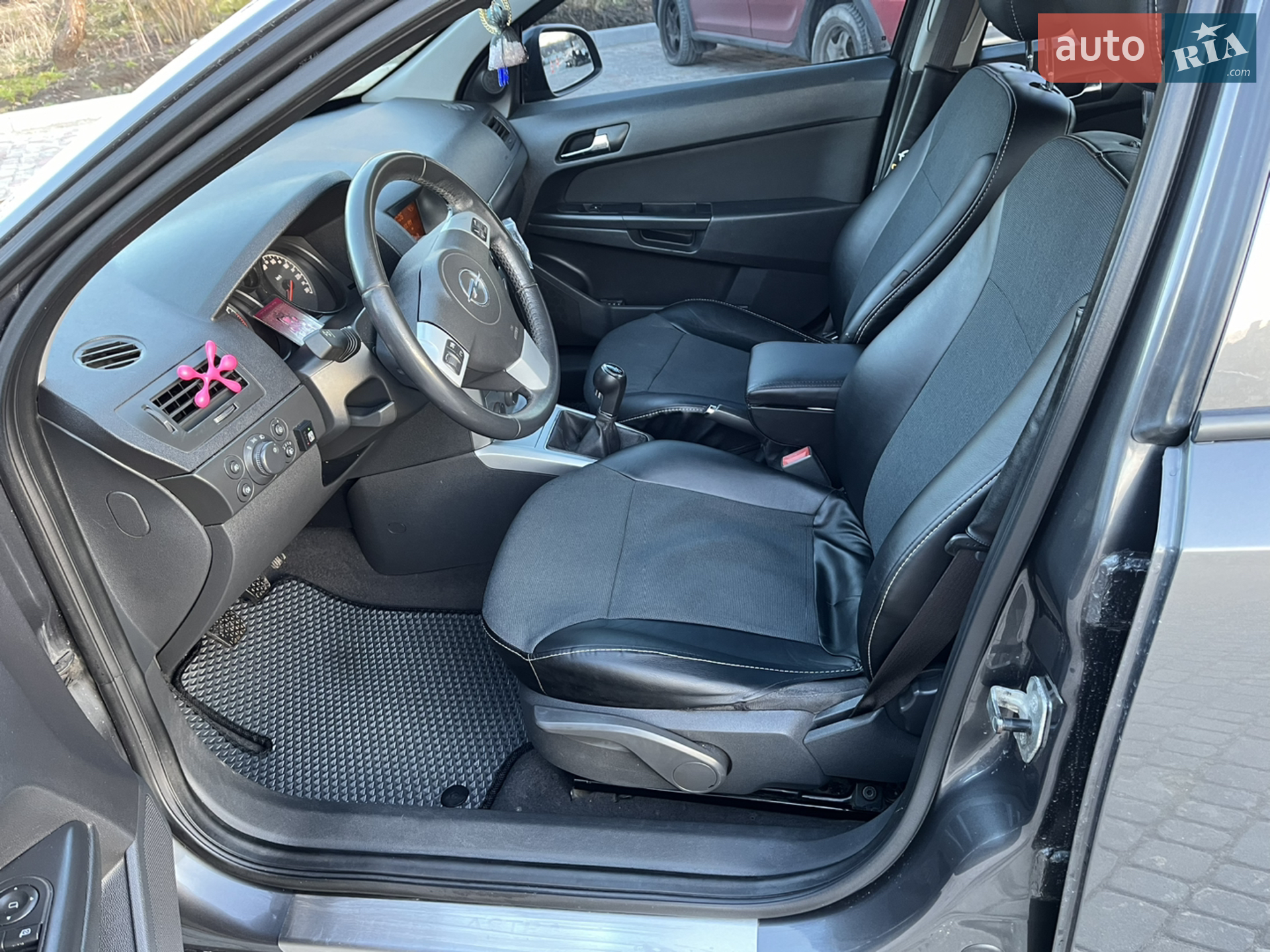 2011 Opel Astra - мініатюра 10