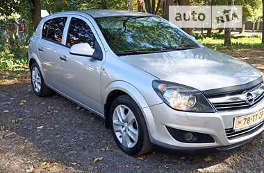 Хетчбек Opel Astra 2011 в Коломиї