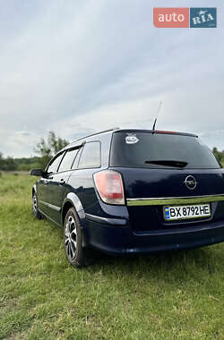 Универсал Opel Astra 2006 в 