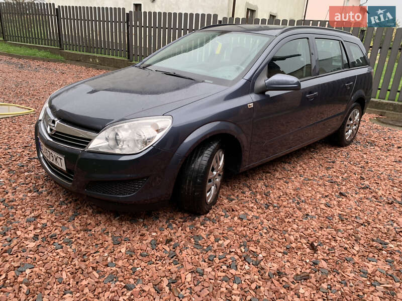 Универсал Opel Astra 2008 в Дрогобыче