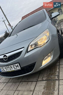 Универсал Opel Astra 2011 в 