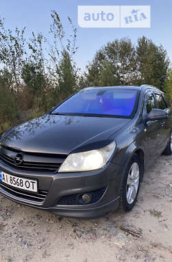 Универсал Opel Astra 2010 в Киеве