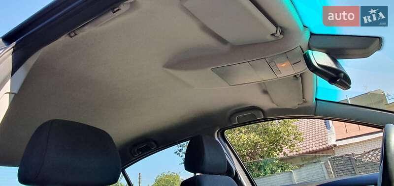 Седан Opel Astra 2010 в Харькове