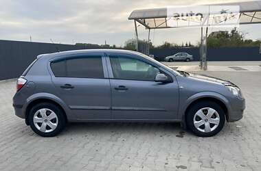 Хетчбек Opel Astra 2006 в Летичіві