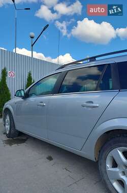 Универсал Opel Astra 2010 в 