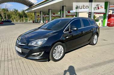 Універсал Opel Astra 2015 в Житомирі