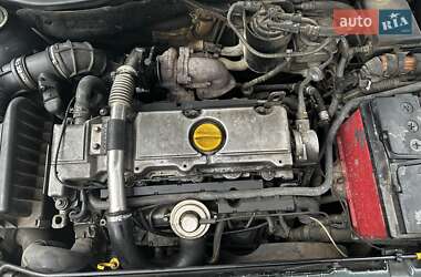 Универсал Opel Astra 1998 в 
