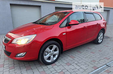 Универсал Opel Astra 2010 в Ивано-Франковске